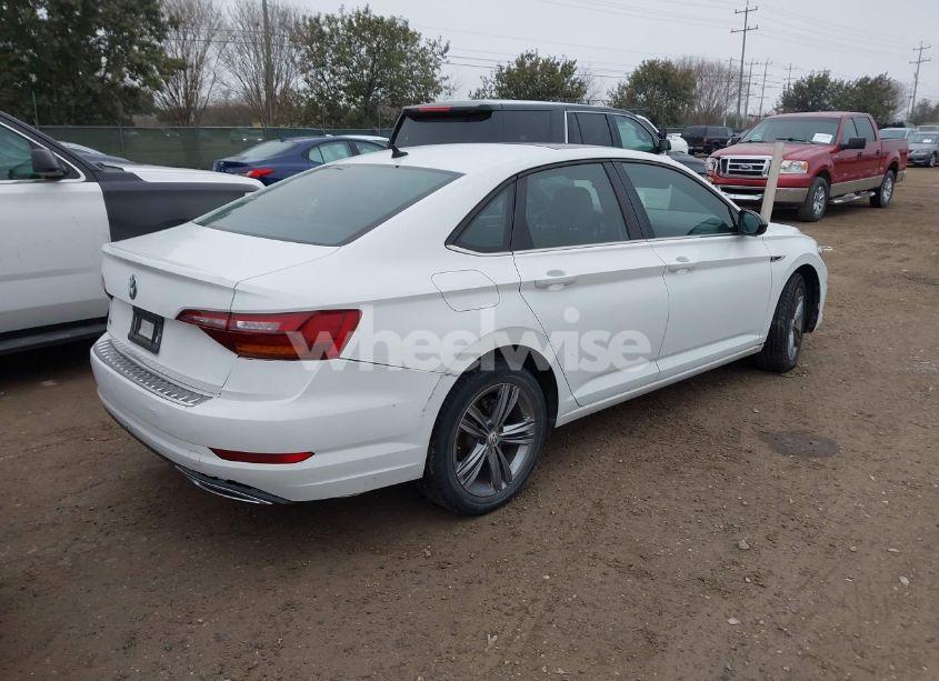 Photo 4 of 2019 Volkswagen Jetta 1.4T R-LINE/1.4T S/1.4T SE (VIN 3VWC57BU6KM202541)