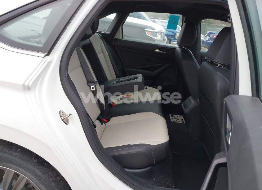 Photo 8 of 2019 Volkswagen Jetta 1.4T R-LINE/1.4T S/1.4T SE (VIN 3VWC57BU6KM202541)