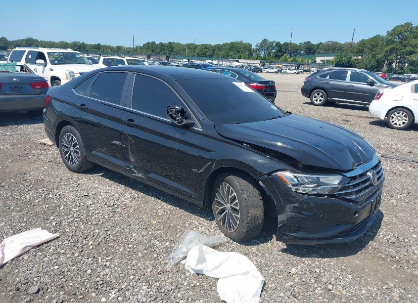 2019 Volkswagen Jetta 1.4T R-LINE/1.4T S/1.4T SE (VIN 3VWC57BU6KM220196) main photo