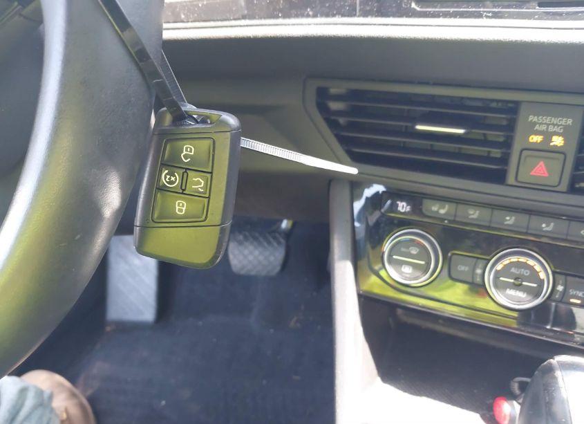 Photo 11 of 2019 Volkswagen Jetta 1.4T R-LINE/1.4T S/1.4T SE (VIN 3VWC57BU6KM220196)