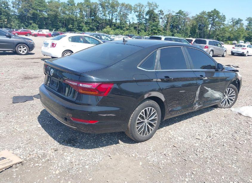 Photo 4 of 2019 Volkswagen Jetta 1.4T R-LINE/1.4T S/1.4T SE (VIN 3VWC57BU6KM220196)