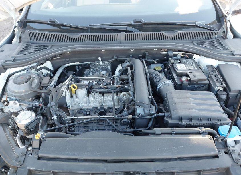 Photo 10 of 2019 Volkswagen Jetta 1.4T R-LINE/1.4T S/1.4T SE (VIN 3VWC57BU6KM242196)