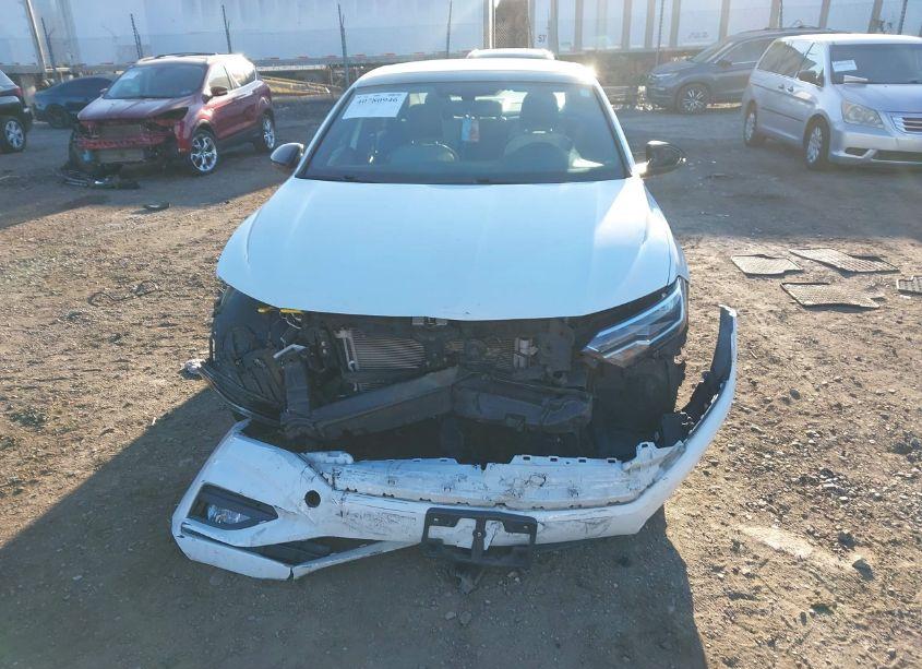 Photo 12 of 2019 Volkswagen Jetta 1.4T R-LINE/1.4T S/1.4T SE (VIN 3VWC57BU6KM242196)