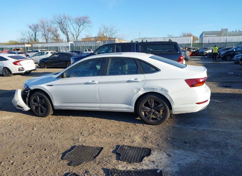 Photo 14 of 2019 Volkswagen Jetta 1.4T R-LINE/1.4T S/1.4T SE (VIN 3VWC57BU6KM242196)