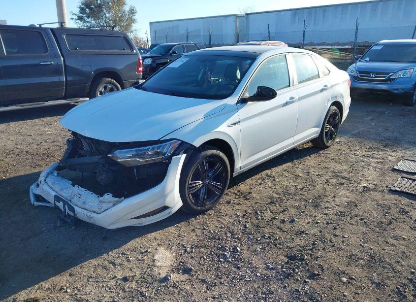 Photo 2 of 2019 Volkswagen Jetta 1.4T R-LINE/1.4T S/1.4T SE (VIN 3VWC57BU6KM242196)