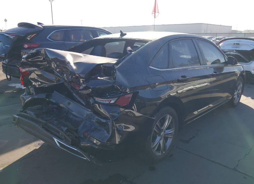 Photo 4 of 2021 Volkswagen Jetta 1.4T R-LINE/1.4T S/1.4T SE (VIN 3VWC57BU6MM004545)