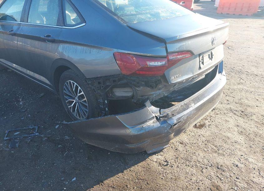 Photo 6 of 2021 Volkswagen Jetta 1.4T R-LINE/1.4T S/1.4T SE (VIN 3VWC57BU6MM037027)