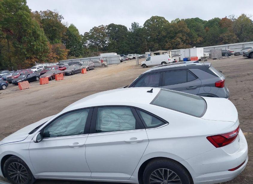 Photo 14 of 2021 Volkswagen Jetta 1.4T R-LINE/1.4T S/1.4T SE (VIN 3VWC57BU6MM099026)