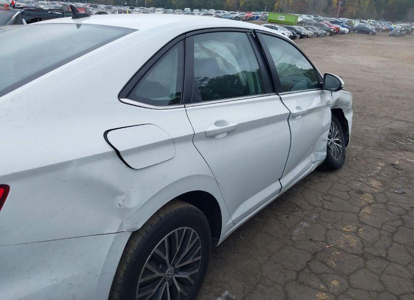 Photo 17 of 2021 Volkswagen Jetta 1.4T R-LINE/1.4T S/1.4T SE (VIN 3VWC57BU6MM099026)