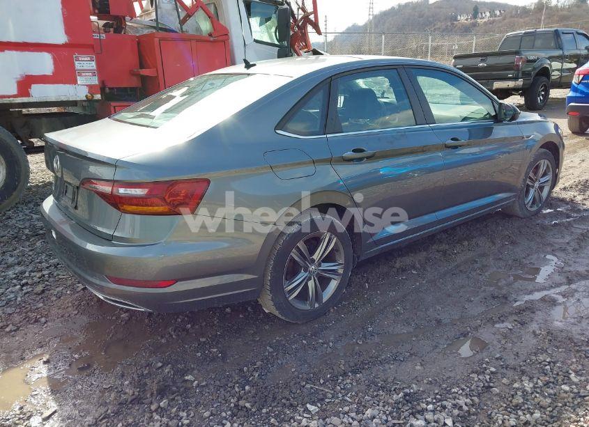 Photo 4 of 2019 Volkswagen Jetta 1.4T R-LINE/1.4T S/1.4T SE (VIN 3VWC57BU7KM048194)