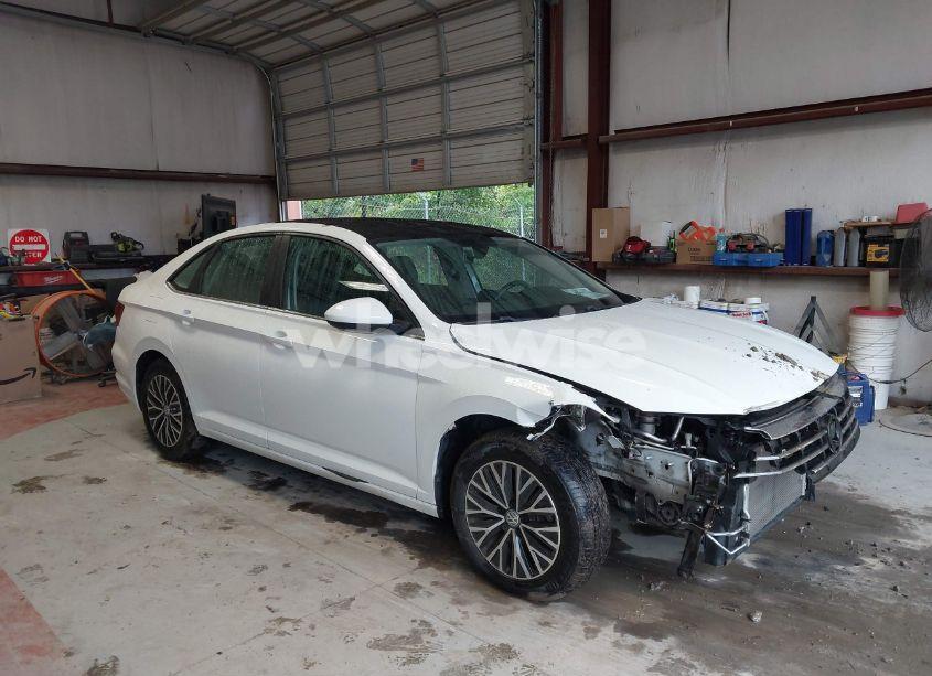 2019 Volkswagen Jetta 1.4T R-LINE/1.4T S/1.4T SE (VIN 3VWC57BU7KM099064) main photo