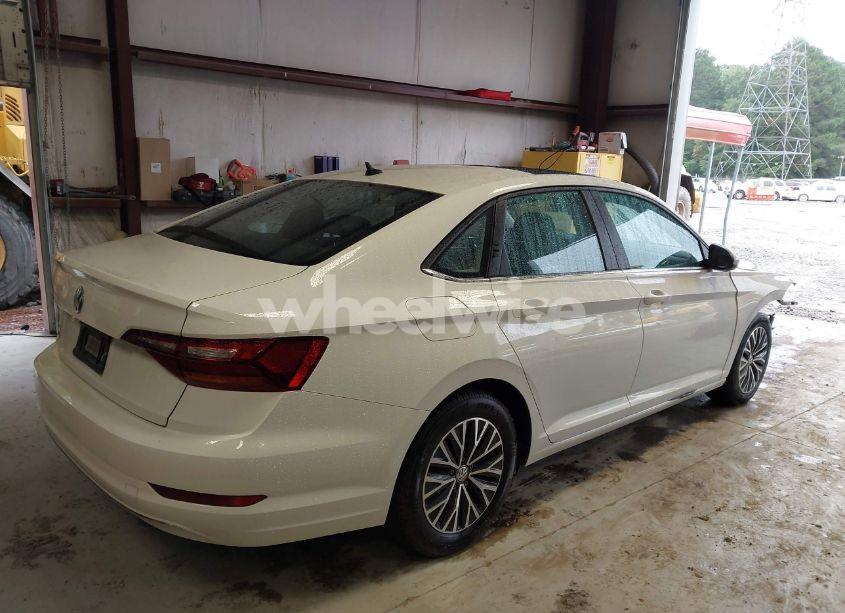 Photo 4 of 2019 Volkswagen Jetta 1.4T R-LINE/1.4T S/1.4T SE (VIN 3VWC57BU7KM099064)