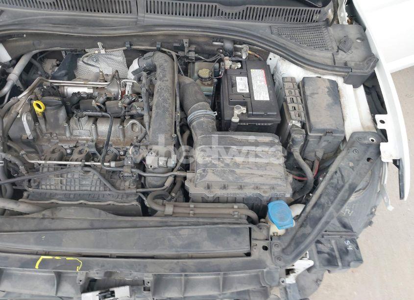 Photo 10 of 2019 Volkswagen Jetta 1.4T R-LINE/1.4T S/1.4T SE (VIN 3VWC57BU7KM143273)