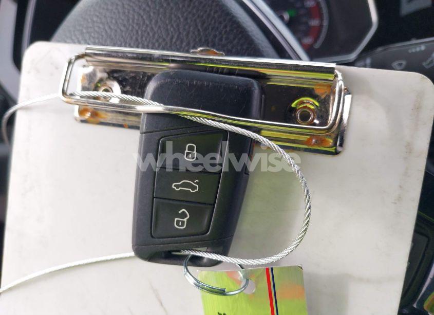 Photo 11 of 2019 Volkswagen Jetta 1.4T R-LINE/1.4T S/1.4T SE (VIN 3VWC57BU7KM148652)