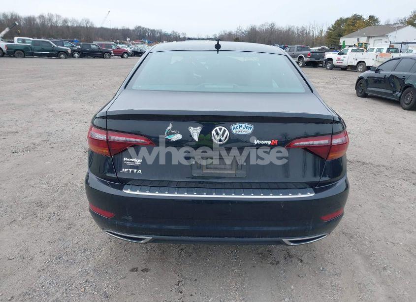 Photo 16 of 2019 Volkswagen Jetta 1.4T R-LINE/1.4T S/1.4T SE (VIN 3VWC57BU7KM148652)