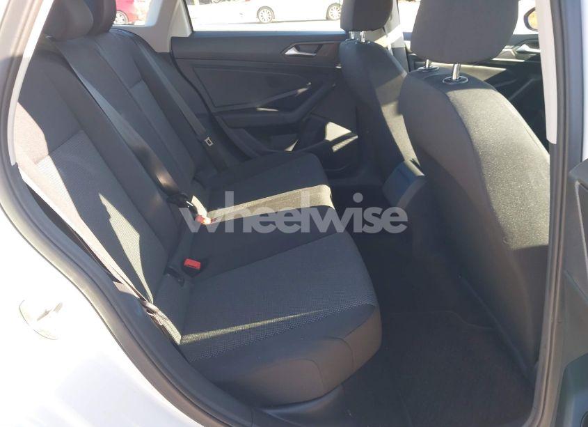 Photo 8 of 2019 Volkswagen Jetta 1.4T R-LINE/1.4T S/1.4T SE (VIN 3VWC57BU7KM172109)