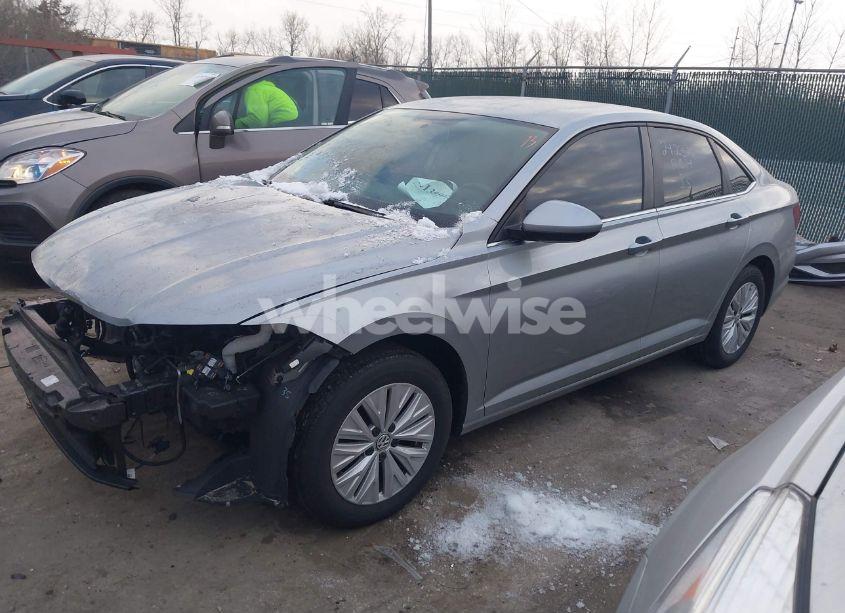 Photo 15 of 2019 Volkswagen Jetta 1.4T R-LINE/1.4T S/1.4T SE (VIN 3VWC57BU7KM184678)