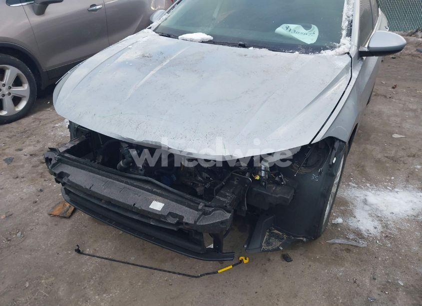 Photo 6 of 2019 Volkswagen Jetta 1.4T R-LINE/1.4T S/1.4T SE (VIN 3VWC57BU7KM184678)