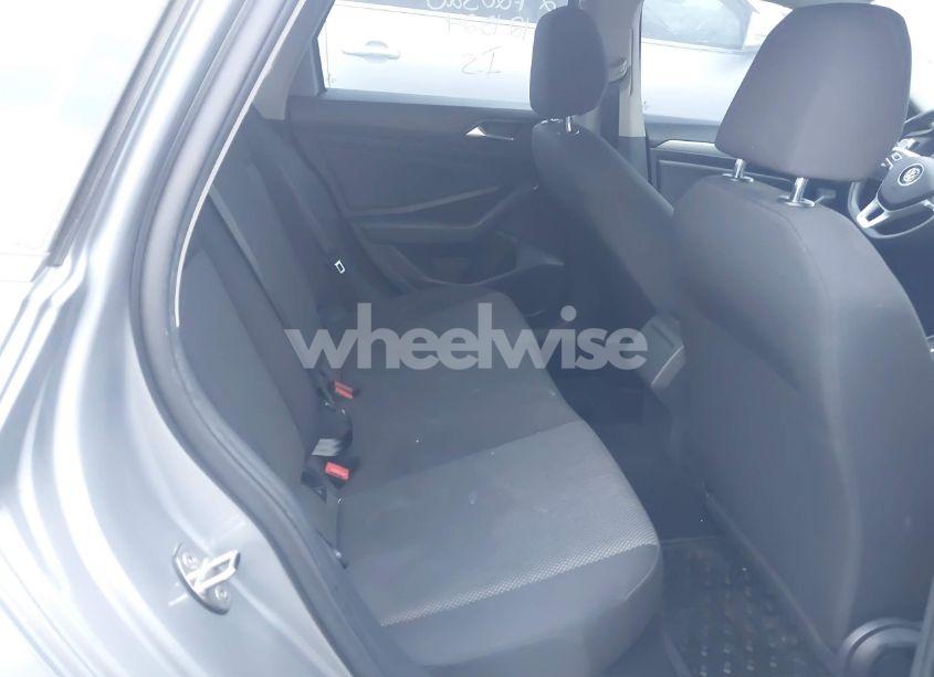 Photo 8 of 2019 Volkswagen Jetta 1.4T R-LINE/1.4T S/1.4T SE (VIN 3VWC57BU7KM184678)