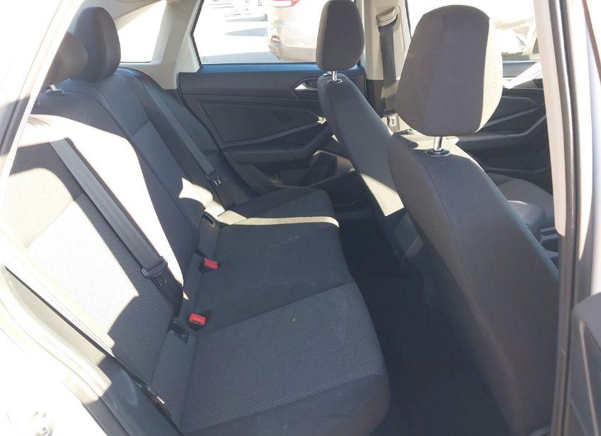 Photo 8 of 2019 Volkswagen Jetta 1.4T R-LINE/1.4T S/1.4T SE (VIN 3VWC57BU7KM218411)