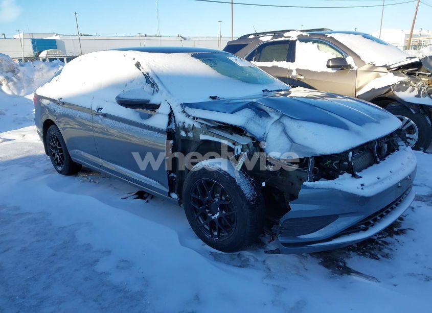 2019 Volkswagen Jetta 1.4T R-LINE/1.4T S/1.4T SE (VIN 3VWC57BU7KM231918) main photo