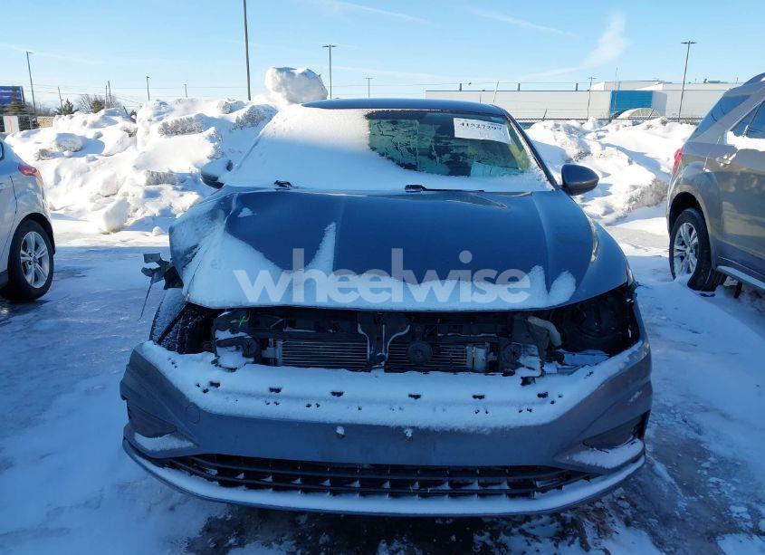 Photo 12 of 2019 Volkswagen Jetta 1.4T R-LINE/1.4T S/1.4T SE (VIN 3VWC57BU7KM231918)