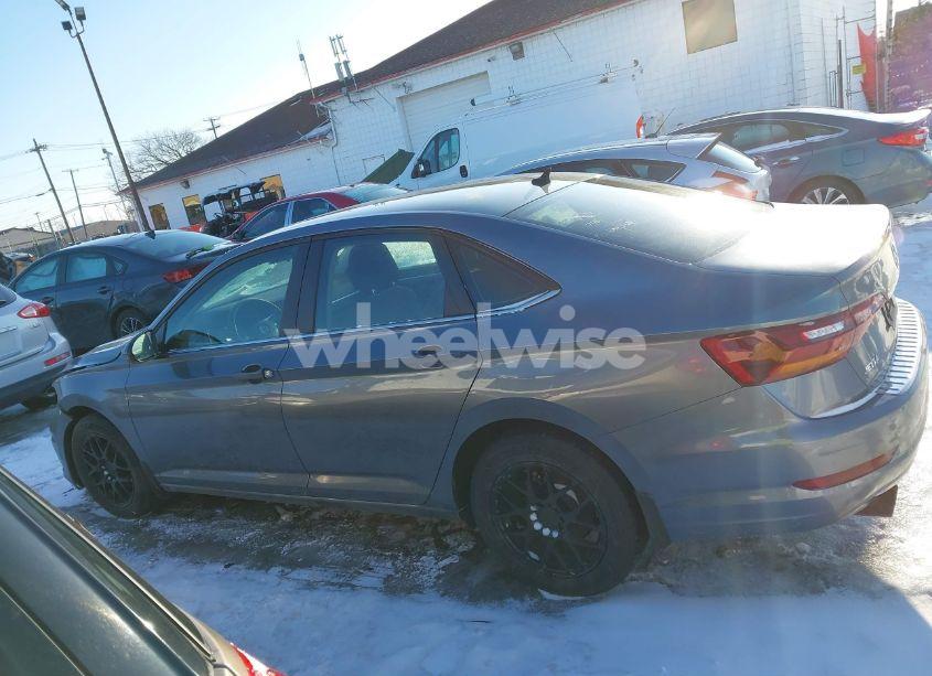 Photo 14 of 2019 Volkswagen Jetta 1.4T R-LINE/1.4T S/1.4T SE (VIN 3VWC57BU7KM231918)