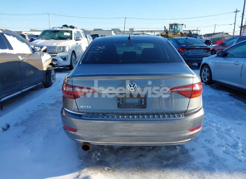 Photo 16 of 2019 Volkswagen Jetta 1.4T R-LINE/1.4T S/1.4T SE (VIN 3VWC57BU7KM231918)