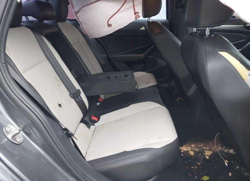 Photo 8 of 2019 Volkswagen Jetta 1.4T R-LINE/1.4T S/1.4T SE (VIN 3VWC57BU7KM250579)