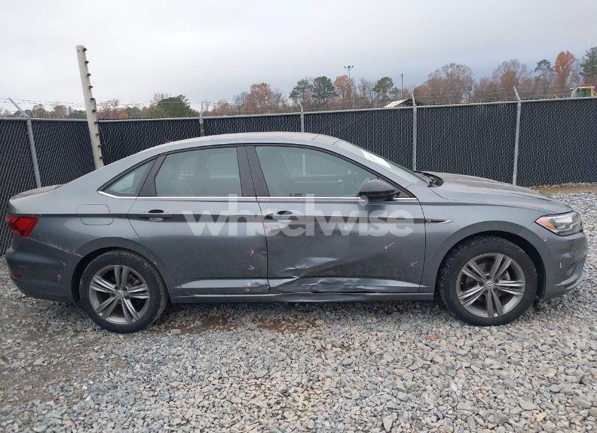 Photo 13 of 2019 Volkswagen Jetta 1.4T R-LINE/1.4T S/1.4T SE (VIN 3VWC57BU7KM254812)