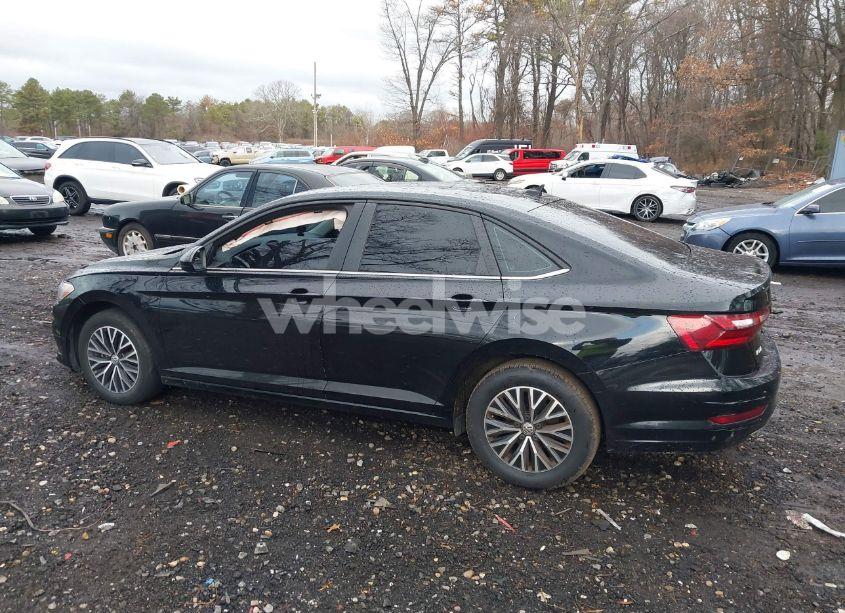 Photo 14 of 2021 Volkswagen Jetta 1.4T R-LINE/1.4T S/1.4T SE (VIN 3VWC57BU7MM035741)