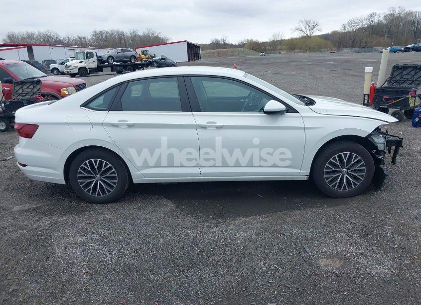Photo 14 of 2021 Volkswagen Jetta 1.4T R-LINE/1.4T S/1.4T SE (VIN 3VWC57BU7MM098161)