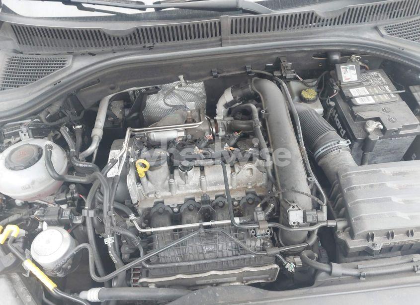 Photo 10 of 2019 Volkswagen Jetta 1.4T R-LINE/1.4T S/1.4T SE (VIN 3VWC57BU8KM035664)