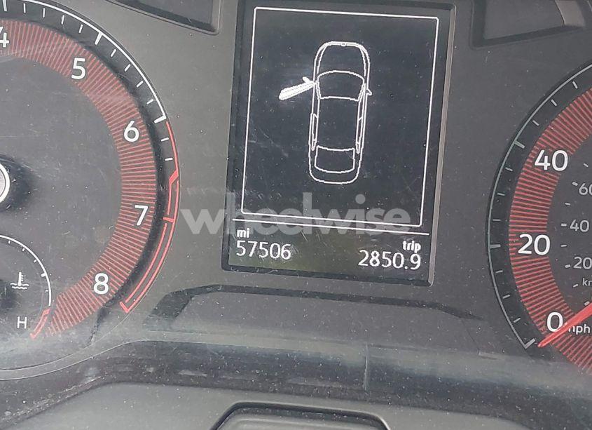 Photo 15 of 2019 Volkswagen Jetta 1.4T R-LINE/1.4T S/1.4T SE (VIN 3VWC57BU8KM035664)