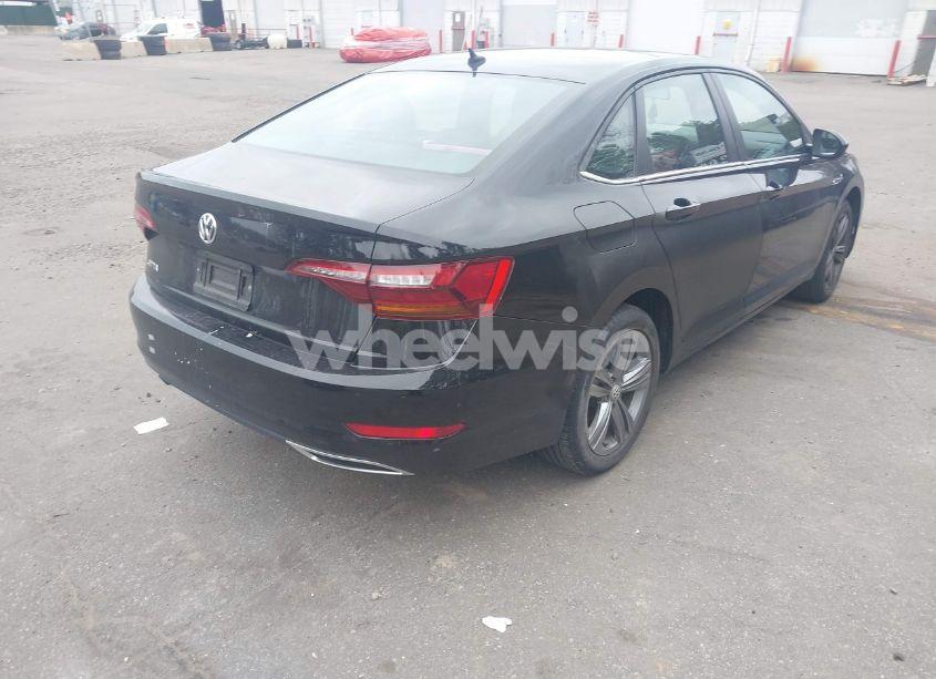 Photo 4 of 2019 Volkswagen Jetta 1.4T R-LINE/1.4T S/1.4T SE (VIN 3VWC57BU8KM035664)