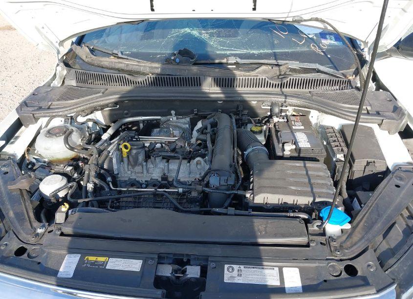 Photo 10 of 2019 Volkswagen Jetta 1.4T R-LINE/1.4T S/1.4T SE (VIN 3VWC57BU8KM039102)
