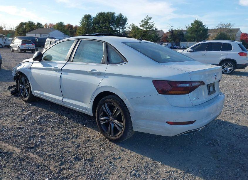 Photo 3 of 2019 Volkswagen Jetta 1.4T R-LINE/1.4T S/1.4T SE (VIN 3VWC57BU8KM039102)