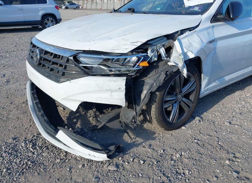 Photo 6 of 2019 Volkswagen Jetta 1.4T R-LINE/1.4T S/1.4T SE (VIN 3VWC57BU8KM039102)