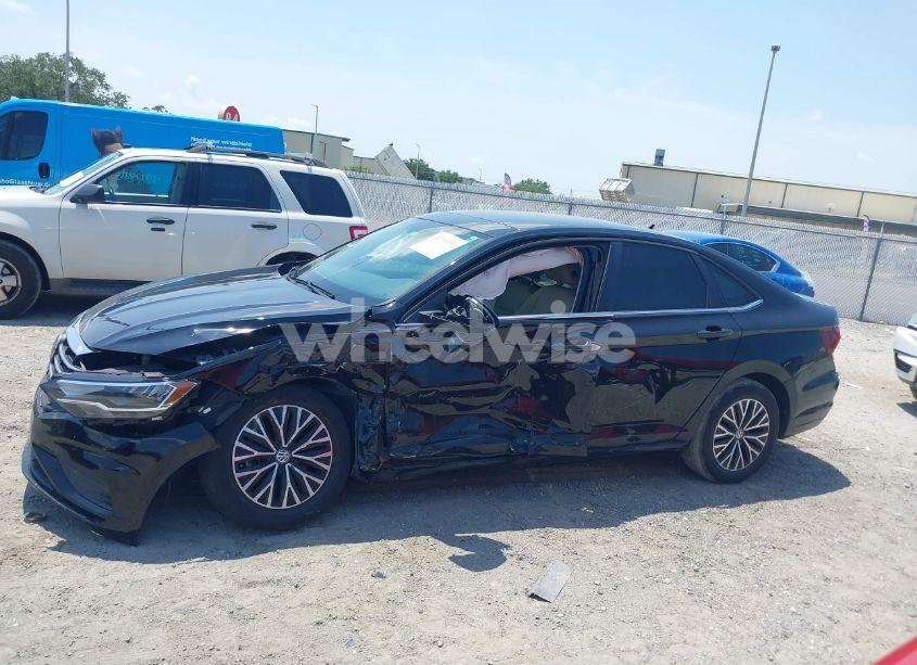 Photo 14 of 2019 Volkswagen Jetta 1.4T R-LINE/1.4T S/1.4T SE (VIN 3VWC57BU8KM045112)