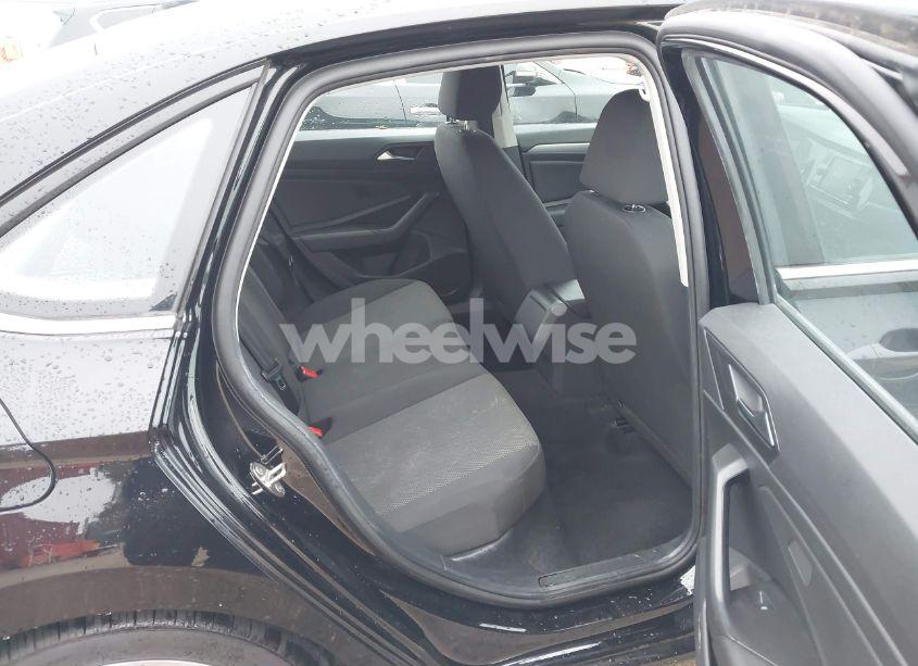 Photo 8 of 2019 Volkswagen Jetta 1.4T R-LINE/1.4T S/1.4T SE (VIN 3VWC57BU8KM057180)