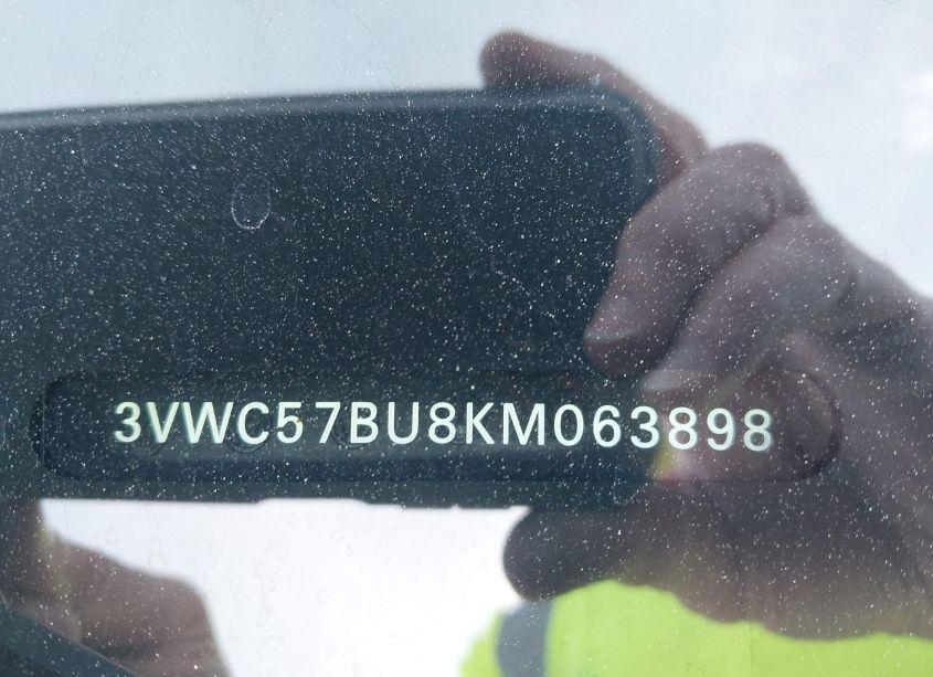 Photo 9 of 2019 Volkswagen Jetta 1.4T R-LINE/1.4T S/1.4T SE (VIN 3VWC57BU8KM063898)