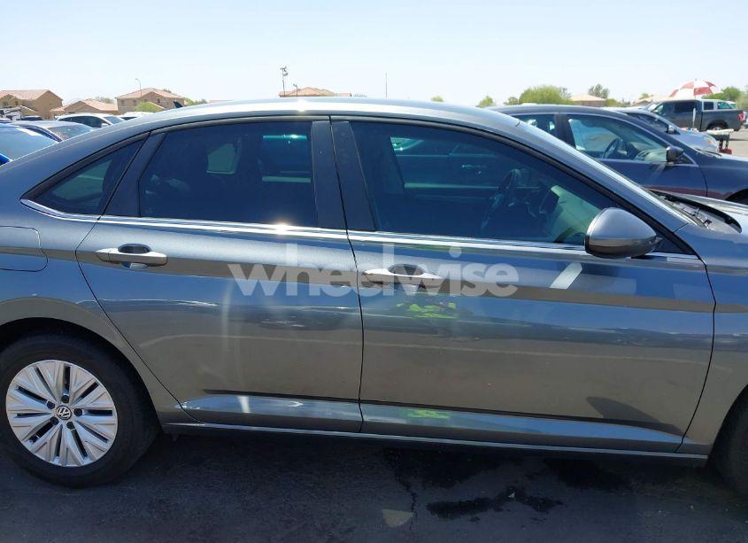 Photo 14 of 2019 Volkswagen Jetta 1.4T R-LINE/1.4T S/1.4T SE (VIN 3VWC57BU8KM078627)