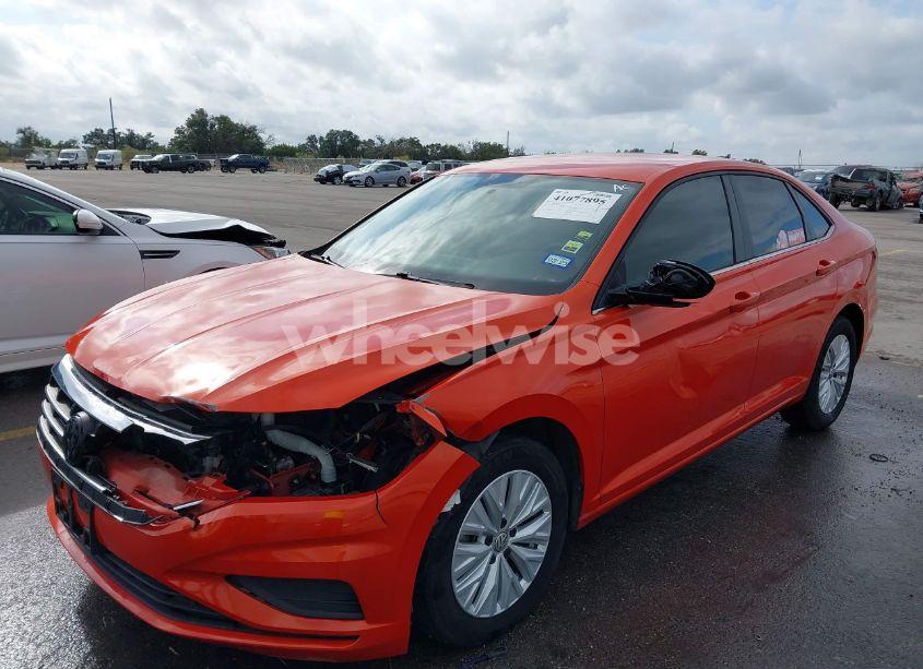 Photo 2 of 2019 Volkswagen Jetta 1.4T R-LINE/1.4T S/1.4T SE (VIN 3VWC57BU8KM104708)