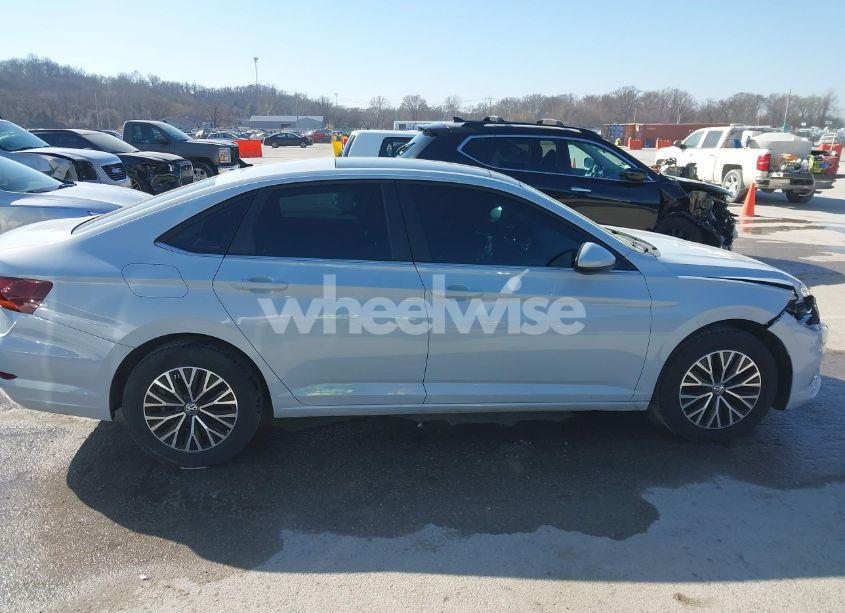 Photo 13 of 2019 Volkswagen Jetta 1.4T R-LINE/1.4T S/1.4T SE (VIN 3VWC57BU8KM139474)