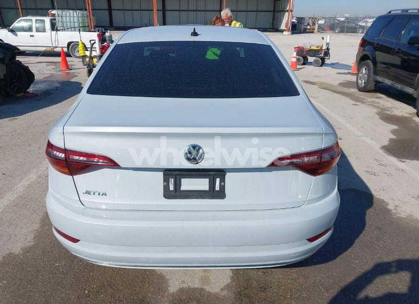 Photo 16 of 2019 Volkswagen Jetta 1.4T R-LINE/1.4T S/1.4T SE (VIN 3VWC57BU8KM139474)