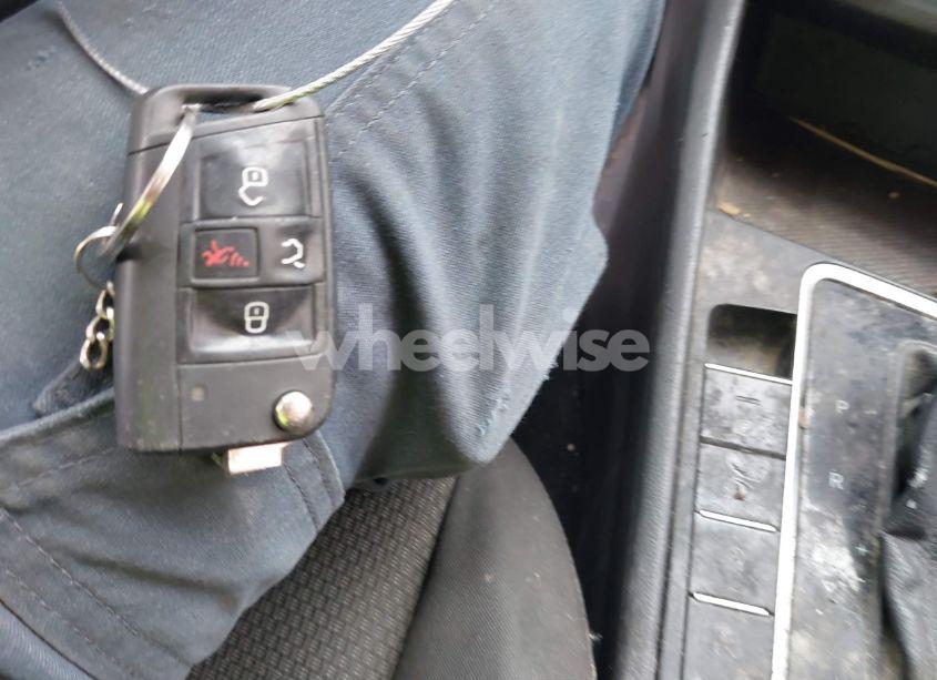 Photo 11 of 2019 Volkswagen Jetta 1.4T R-LINE/1.4T S/1.4T SE (VIN 3VWC57BU8KM140589)