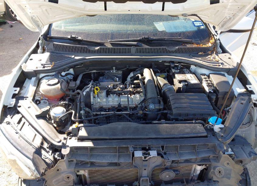 Photo 10 of 2019 Volkswagen Jetta 1.4T R-LINE/1.4T S/1.4T SE (VIN 3VWC57BU8KM156968)