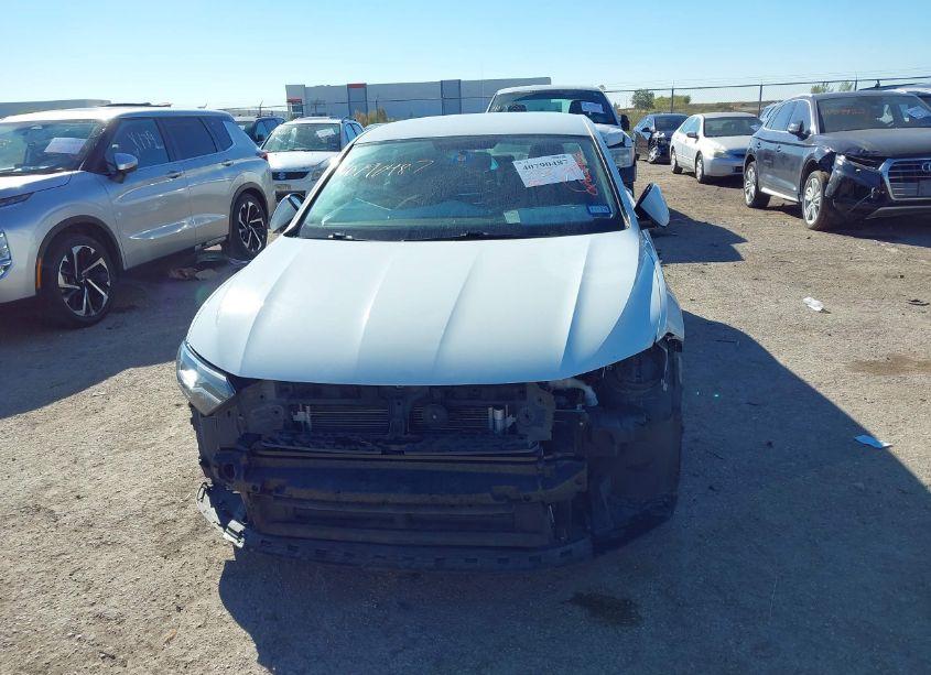 Photo 6 of 2019 Volkswagen Jetta 1.4T R-LINE/1.4T S/1.4T SE (VIN 3VWC57BU8KM156968)