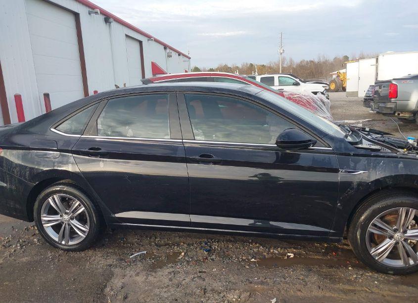 Photo 14 of 2019 Volkswagen Jetta 1.4T R-LINE/1.4T S/1.4T SE (VIN 3VWC57BU8KM198797)