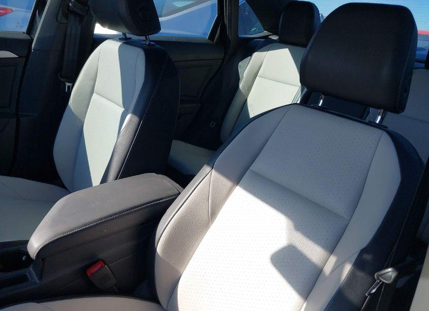 Photo 18 of 2019 Volkswagen Jetta 1.4T R-LINE/1.4T S/1.4T SE (VIN 3VWC57BU8KM198797)